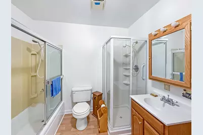 1165 N Henderson Road, Freeport, IL 61032 - Photo 12