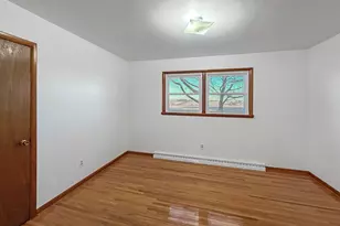 1165 N Henderson Rd, Freeport, IL 61032 - Photo 16