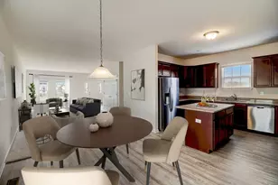 702 Station Blvd, Elburn, IL 60119 - Photo 8