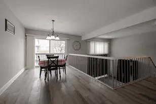 746 E Devon Ave, Roselle, IL 60172 - Photo 4