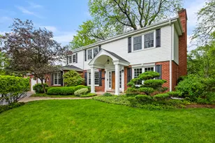 703 E Thomas St, Arlington Heights, IL 60004 - Photo 2
