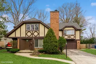 1123 Hibbard Rd, Wilmette, IL 60091 - Photo 1