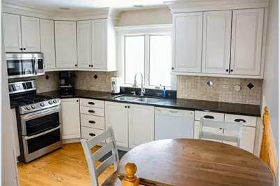 192 Surrey Drive, Carol Stream, IL 60188 - Photo 2