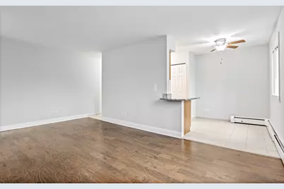 6001 N Kenmore Avenue #209, Chicago, IL 60660 - Photo 4