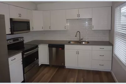 1919 Finchley Court, Schaumburg, IL 60194 - Photo 10