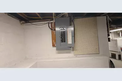 616 Daisyfield Road, Rockford, IL 61102 - Photo 48