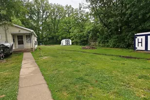 616 Daisyfield Rd, Rockford, IL 61102 - Photo 8