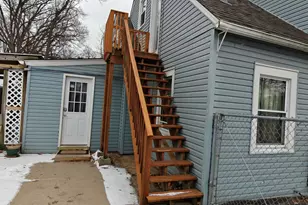 616 Daisyfield Rd, Rockford, IL 61102 - Photo 4