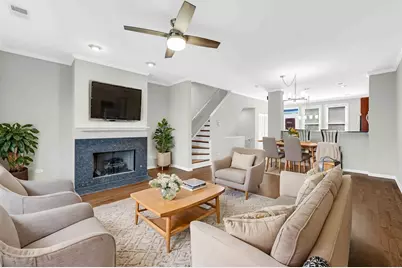 1040 N Kingsbury Street, Chicago, IL 60610 - Photo 2