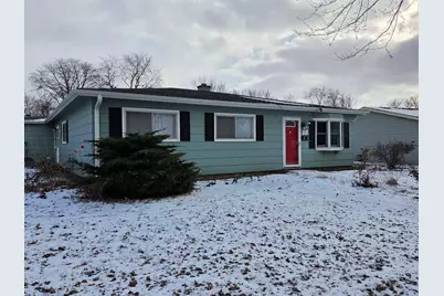 601 Ridgewood Road, Streamwood, IL 60107 - Photo 2