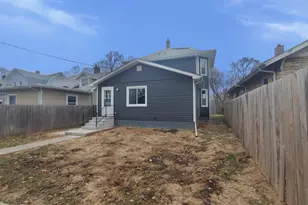 724 20th Ave, East Moline, IL 61244 - Photo 4