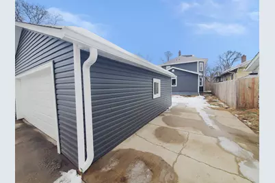 724 20th Avenue, East Moline, IL 61244 - Photo 2