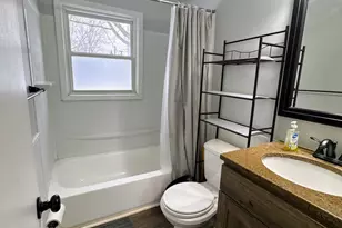 905 Brentwood Dr, Joliet, IL 60435 - Photo 18