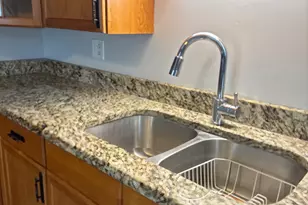 905 Brentwood Dr, Joliet, IL 60435 - Photo 8