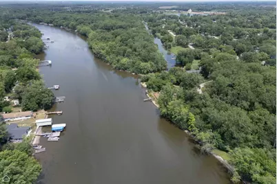 000 Carmen Avenue, McHenry, IL 60050 - Photo 6