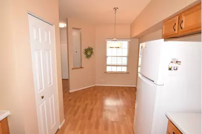 939 Mesa Drive, Lake in the Hills, IL 60156 - Photo 8