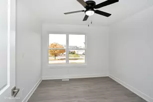 1507 6th St, Harvard, IL 60033 - Photo 8