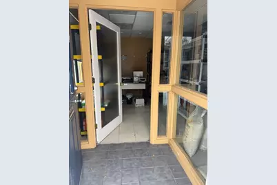 1717 Howard Street, Evanston, IL 60202 - Photo 2