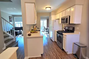 273 W 20th St, Lombard, IL 60148 - Photo 6