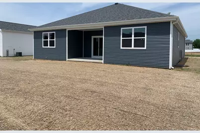 1511 6th Street, Harvard, IL 60033 - Photo 2