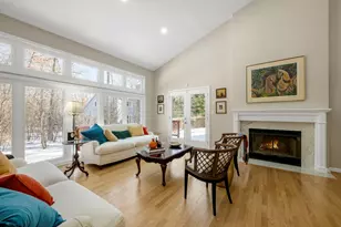 175 Margate Ct, Lake Bluff, IL 60044 - Photo 6