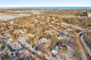 175 Margate Ct, Lake Bluff, IL 60044 - Photo 42