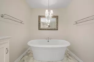 175 Margate Ct, Lake Bluff, IL 60044 - Photo 20