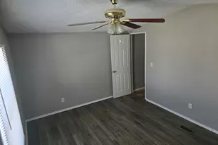 6 Leo Dr, Bloomington, IL 61701 - Photo 12