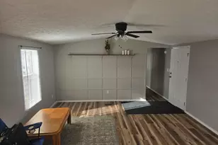 6 Leo Dr, Bloomington, IL 61701 - Photo 6