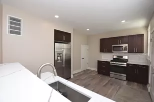 97 Gates St, Crystal Lake, IL 60014 - Photo 2