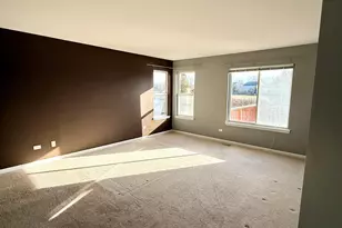 2732 Flagstone Cir, Naperville, IL 60564 - Photo 10