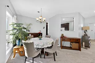 1567 Galway Dr, Aurora, IL 60505 - Photo 6