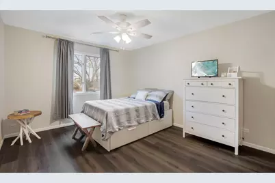 814 Roger Road, Woodstock, IL 60098 - Photo 14