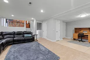 16647 Tower Ct, Tinley Park, IL 60477 - Photo 12