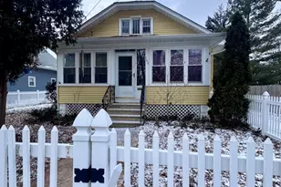 165 Franklin Ave, Aurora, IL 60506 - Photo 1