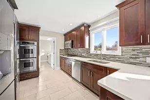 6209 Sleepy Hollow Ln, Lisle, IL 60532 - Photo 18