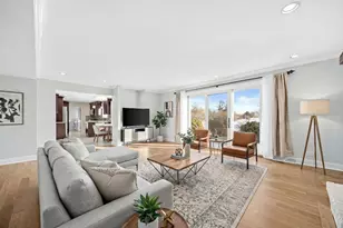 6209 Sleepy Hollow Ln, Lisle, IL 60532 - Photo 4