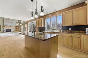 1098 Cleveland Ave, Batavia, IL 60510 - Photo 8