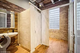 1348 W Concord Pl, Chicago, IL 60622 - Photo 36