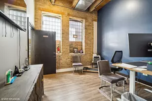 1348 W Concord Pl, Chicago, IL 60622 - Photo 18