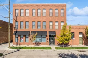 1348 W Concord Pl, Chicago, IL 60622 - Photo 1