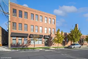 1348 W Concord Pl, Chicago, IL 60622 - Photo 4