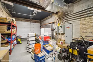 1348 W Concord Pl, Chicago, IL 60622 - Photo 24