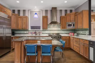 1426 W Melrose St, Chicago, IL 60657 - Photo 10