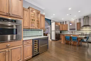 1426 W Melrose St, Chicago, IL 60657 - Photo 14