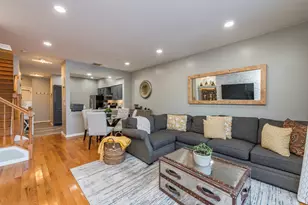 17828 W Salisbury Dr, Gurnee, IL 60031 - Photo 4