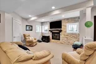 1358 Karen Dr, West Dundee, IL 60118 - Photo 36