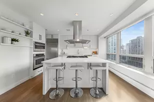 800 N Michigan Ave, Chicago, IL 60611 - Photo 12