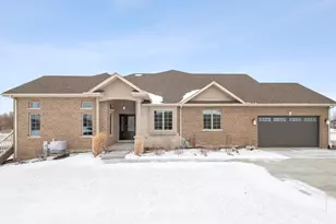 9175 Holland Harbour Cir, Frankfort, IL 60423 - Photo 1
