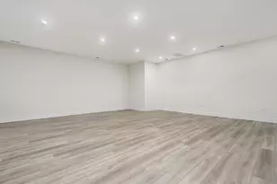 [Address not provided], Chicago, IL 60613 - Photo 10